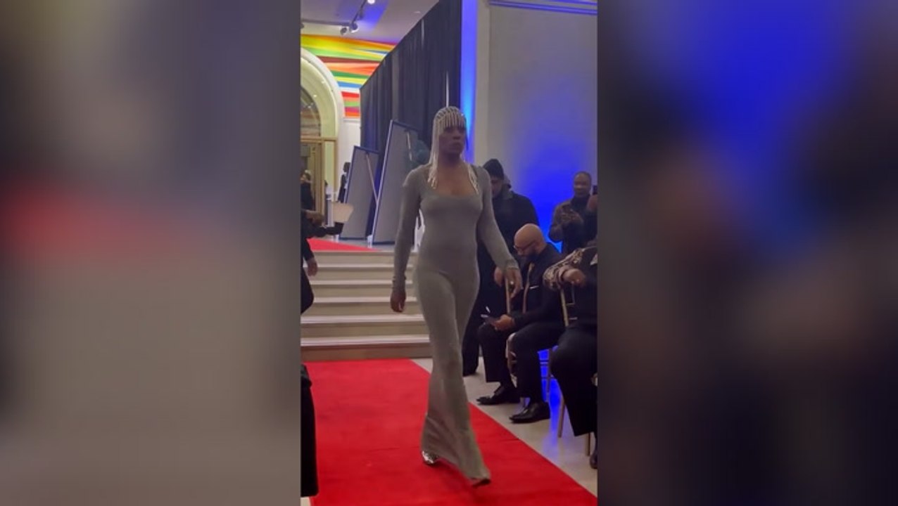 Watch: New Jersey model struts down runway at designer’s funeral