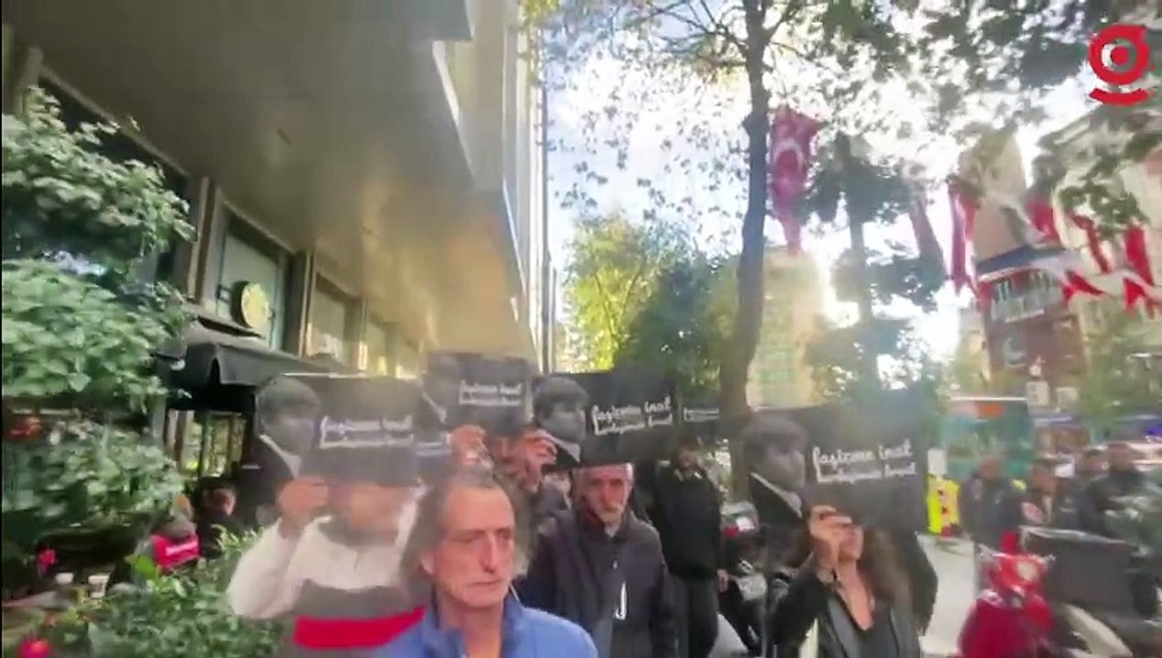 Hrant Dink'in katili Ogün Samast'ın dün akşam tahliye edilmesi üzerine Hrant'ın vurulduğu yerde yürüyüş yapıldı