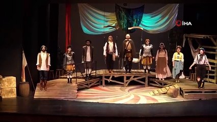 Tiyatro coşkusuna muhteşem final