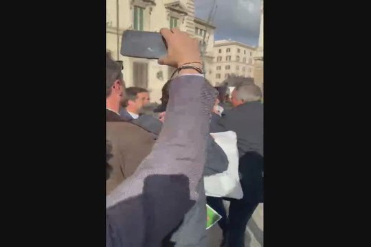 Scontro su carne coltivata, Magi: Io e Della Vedova aggrediti da presidente Coldiretti - Video