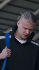  Haaland pourrait bel et bien signer au Real Madrid la saison prochaine !  Proche de Bellingham, très bon camarade de vestiaire et le meilleur dans 4-3-3 il plait au board de la casa blanca.