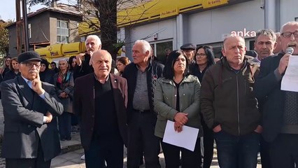 CHP ve Sol Parti'den Yargıtay'a anayasa kitapçıklı protesto!
