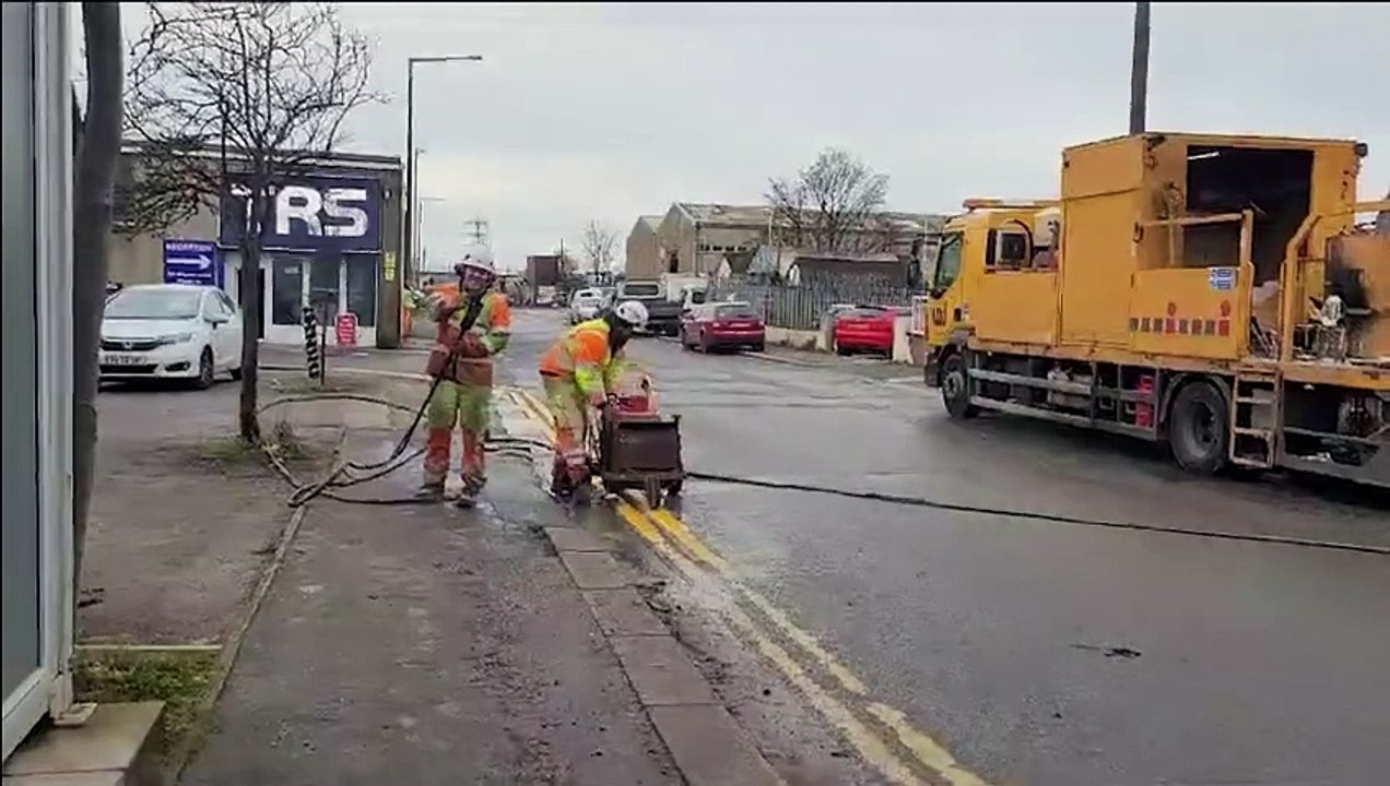 Vehicles park on double yellow lines after council repaints them