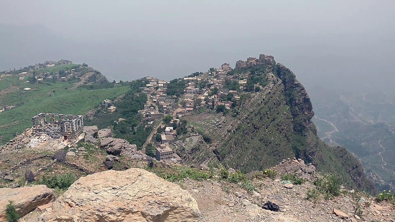 منظر رائع في اليمن - المحويت ٢٠22 Nice view of the city of Al Mahwayt in Yemen 2022 (4)