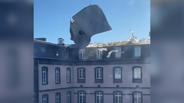 Vent violent : le toit d’un établissement scolaire s'envole à Clermont-Ferrand