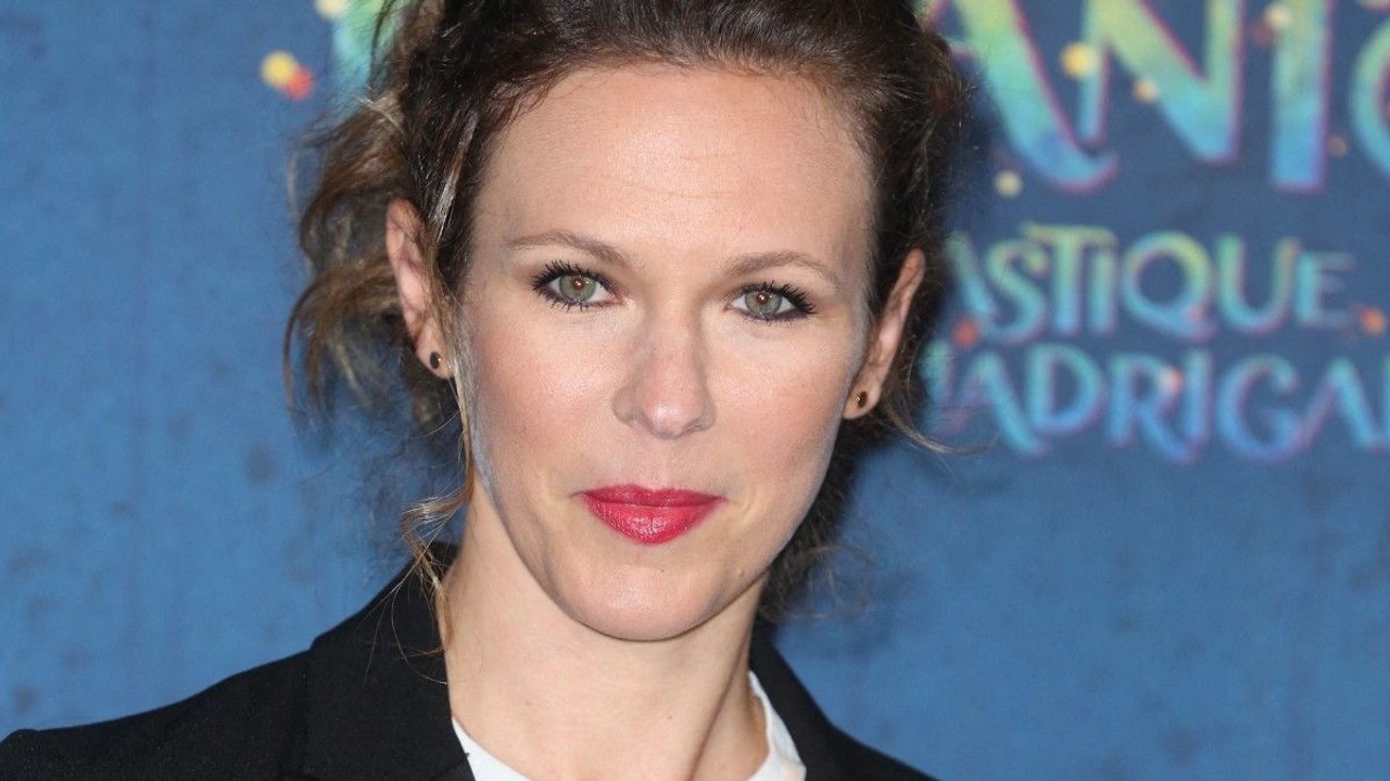 Lorie Pester annonce avec enthousiasme son grand come-back musical, une nouvelle qui fait vibrer ses fans.