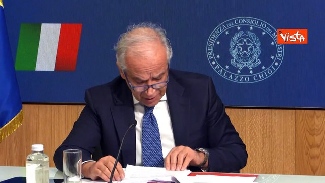 Piantedosi: S? ad armi private senza licenza a tutti gli agenti di polizia anche fuori dal servizio