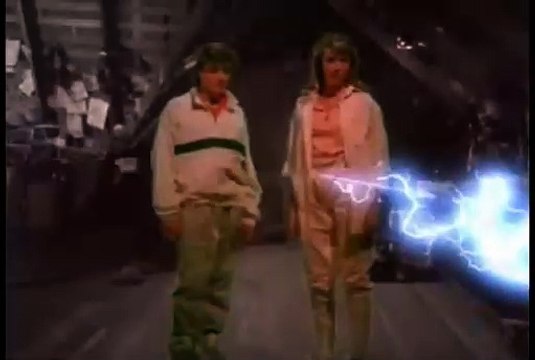 Chérie, j'ai rétréci les gosses Bande-annonce (EN)