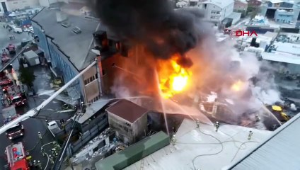 Incendie dans un entrepôt de produits chimiques à Esenyurt
