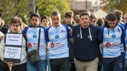 « Ça n’aurait jamais dû se passer » : 6000 personnes à la marche blanche pour Thomas, tué à Crépol