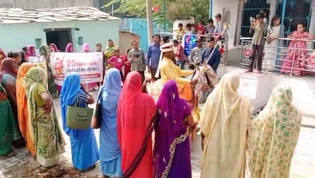 Assembly Elections 2023...मतदान बढ़ाने का यह नया तरीका, लग गई ग्रामीणों की कतार