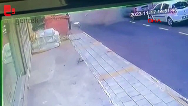 Küçükçekmece'de bir binada patlama: Bir ölü, beş yaralı