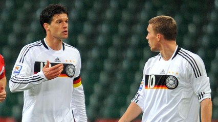 Als Podolski Ballack auf dem Platz eine Ohrfeige gab