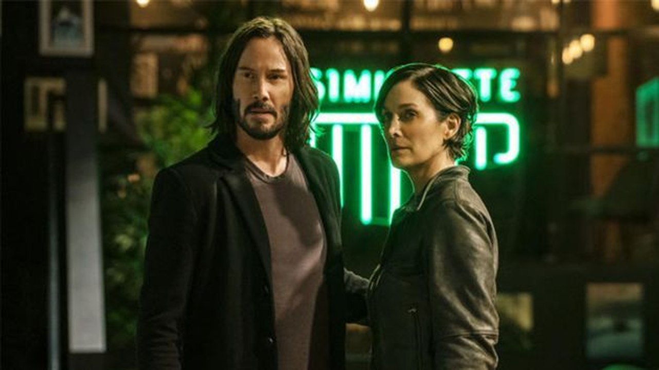 Matrix Resurrections (TMC) - Carrie-Anne Moss revient dans l'univers de la Matrice : Mon combat pour accepter mon corps