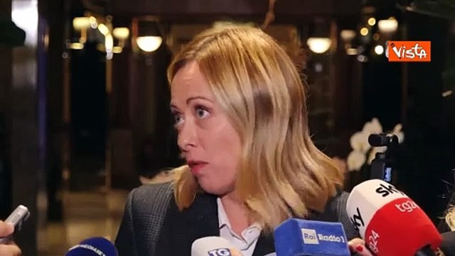 Meloni scherza con il giornalista: Attesa per rating Moody?s? Vediamo, non ci si metta anche lei