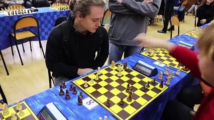 "Szachy szybkie" w auli Liceum Ogólnokształcącym w Ostródzie