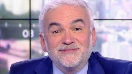 Yann Barthès répond de manière cinglante à la chaîne CNews !