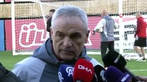 Beşiktaş Teknik Direktörü Rıza Çalımbay: Takımda Güzel Bir Hava Var