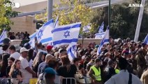 Israele, il dolore ai funerali della soldatessa Noa Marciano
