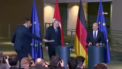 Le président Recep Tayyip Erdoğan a déclaré lors de la conférence de presse qu'il a tenue avec le chancelier allemand Olaf Scholz : ＂Je parlerai clairement. Après le 7 octobre...