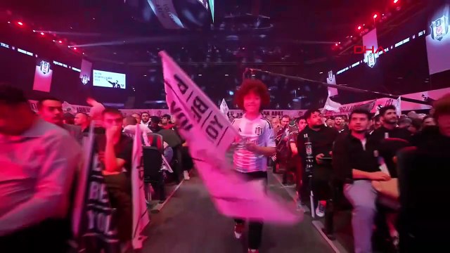 SPORTS Hasan Arat, candidat à la présidence de Beşiktaş, a annoncé ses projets