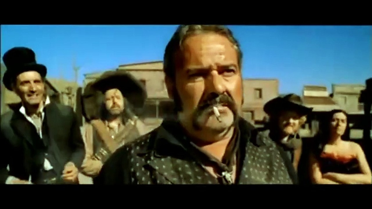 800 balas - Tráiler