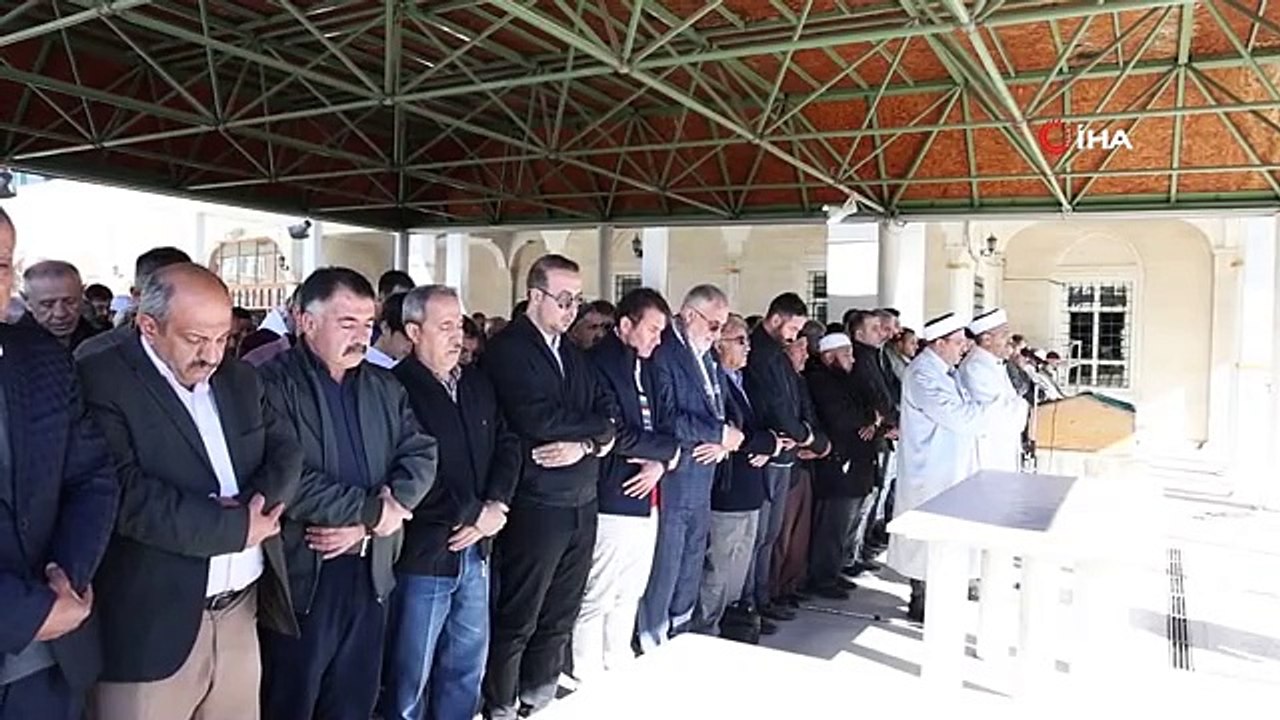 Elazığ'da Filistin için gıyabi cenaze namazı kılındı, Gazze'ye imza kampanyası başlatıldı