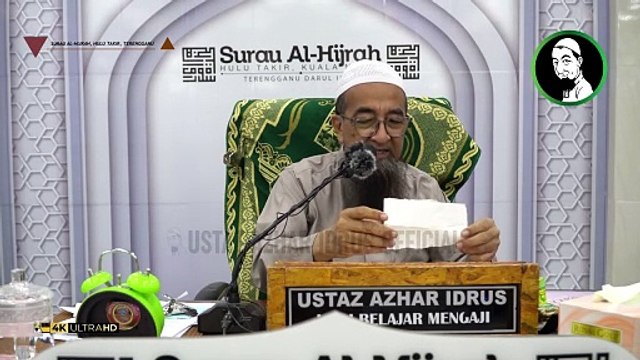 Muslimat Solat Stokin Berlubang - Ustaz Azhar Idrus