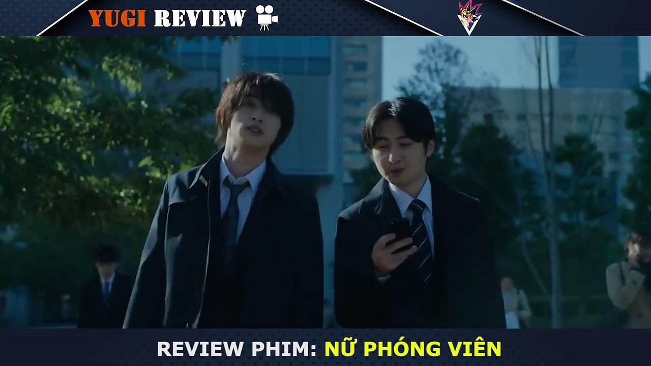 Nữ Phóng Viên
