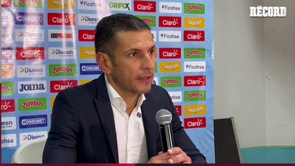 Jaime Lozano RESPONDE sobre posible lesión de Guillermo Ochoa