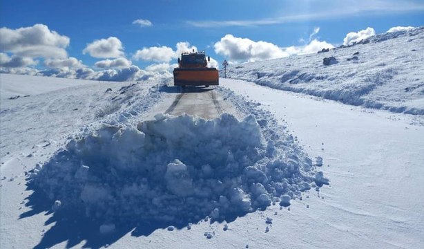 Meteoroloji uyarmıştı... Kar yağışı etkisini sürdürüyor