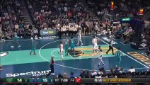 Miles Bridges chaudement accueilli à Charlotte