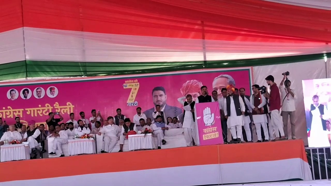 मंत्री टीकाराम जूली ने तिजारा की जनसभा में सुना...