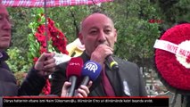 BaşlıksızEsfane sporcu Naim Süleymanoğlu, kabri başında anıldı