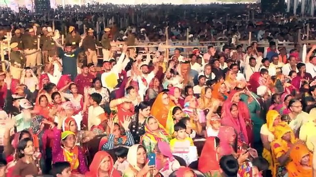 परीक्षा पेपर कांग्रेस के पेपर लीक माफिया ने लाखों रुपयों में बेच डाला : मोदी