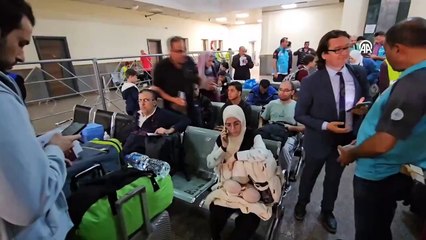 Des citoyens turcs et de la RTCN en attente d'évacuation de Gaza ont atteint l'Égypte