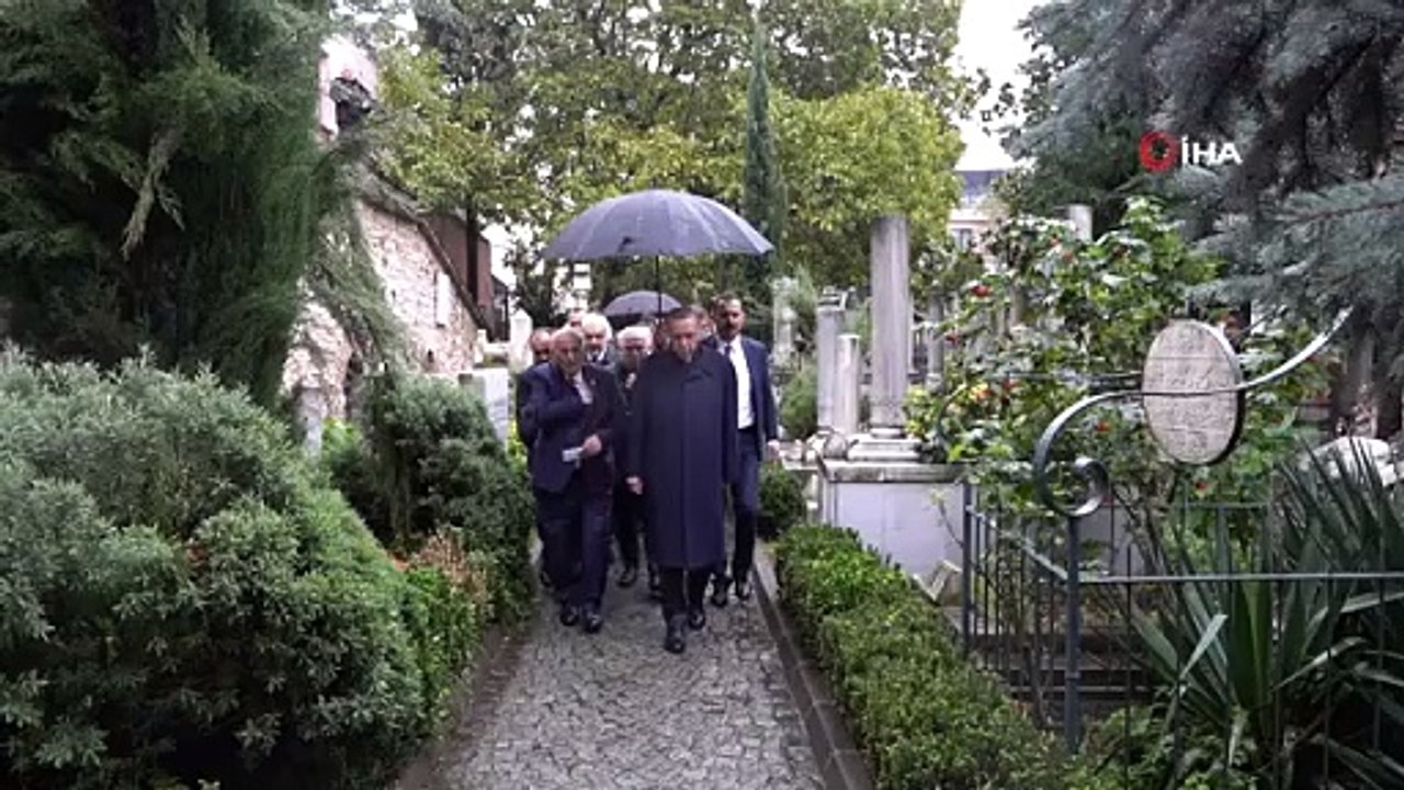 Cumhurbaşkanı Erdoğan 2. Abdülhamid Han türbesini ziyaret etti