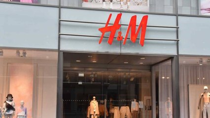H&M réinvente le blazer traditionnel en une robe ultra tendance !