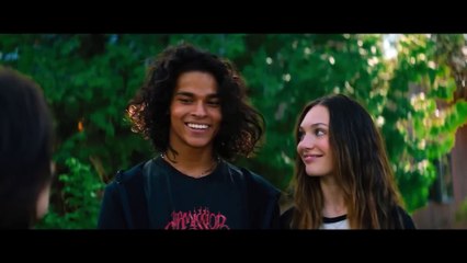 FITTING IN Trailer (2024) Maddie Ziegler, Emily Hampshire