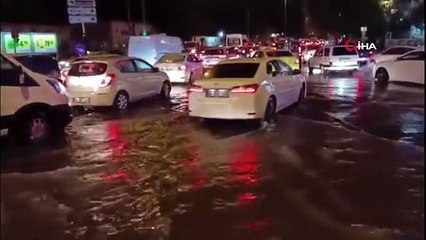 Sağanak yağış hayatı olumsuz etkiledi