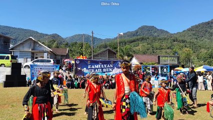 Pagelaran Kesenian Daerah Oleh Anak Anak SD Pacet Reban Batang Jawa Tengah