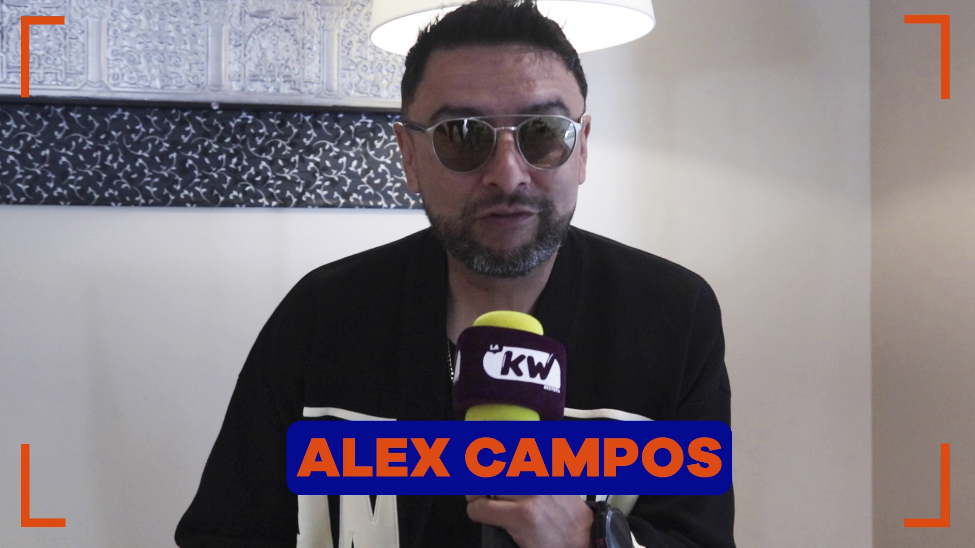 ⁣Alex Campos, tras la huella de la gloria en los Latin Grammy 2023