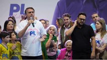 Bolsonaro ataca Dino: 'Única baleia que não gosta de mim'