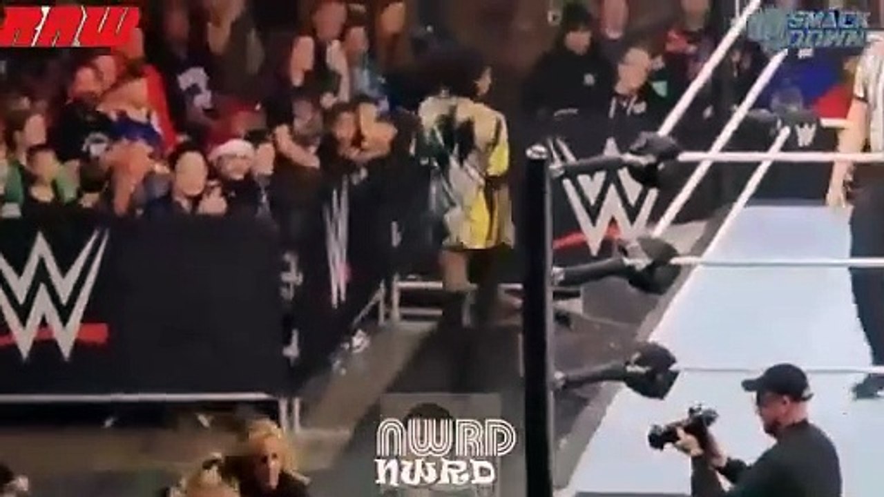 Becky Lynch vs Zoey Stark (Full Match) - WWE Live 11/18/2023 (#WWECanton)