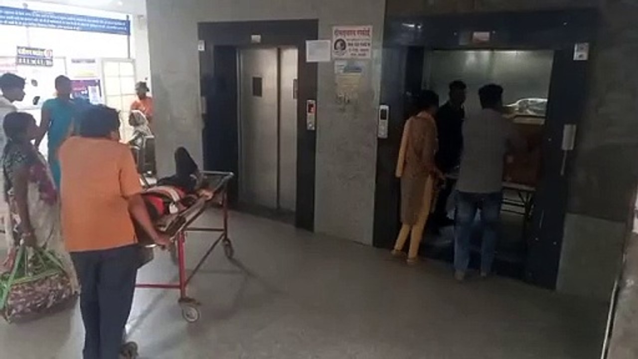 District Hospital: Patients bearing the brunt of negligence