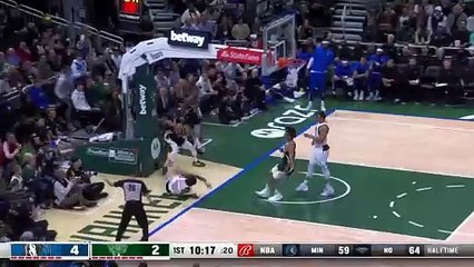 Giannis hits 40 to edge past Doncic's Mavs