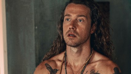 Panda (TF1) : Julien Doré entièrement nu dans la bande-annonce de la série !