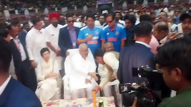 WC Final 2023 : इंडोर स्टेडियम में IND vs AUS मैच का सीधा प्रसारण