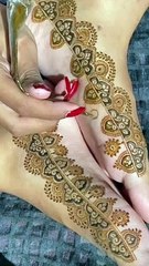 Stylish Bridal foot Mehndi Design