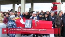 Sunucu Metin Uca'nın cenazesinde gerginlik